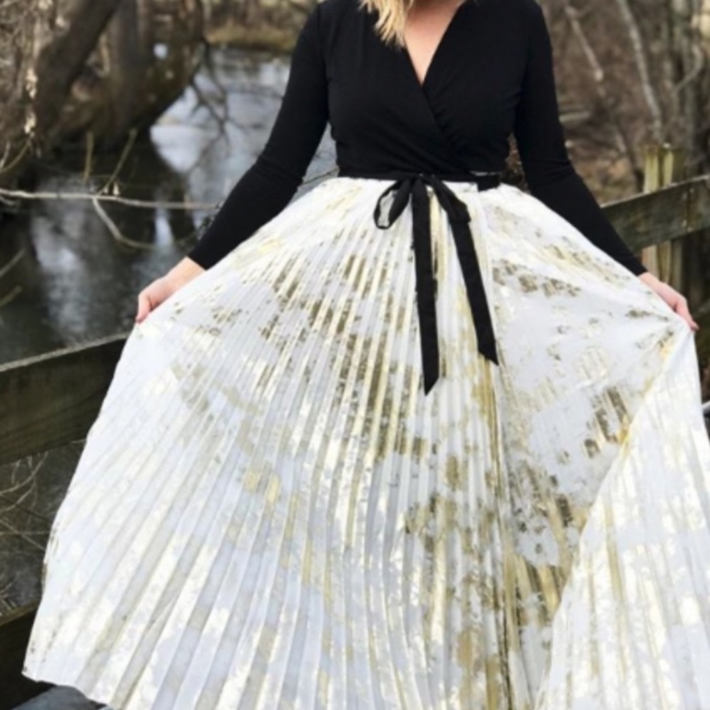 LuLaRoe DeAnne Pleated Wrap Dress